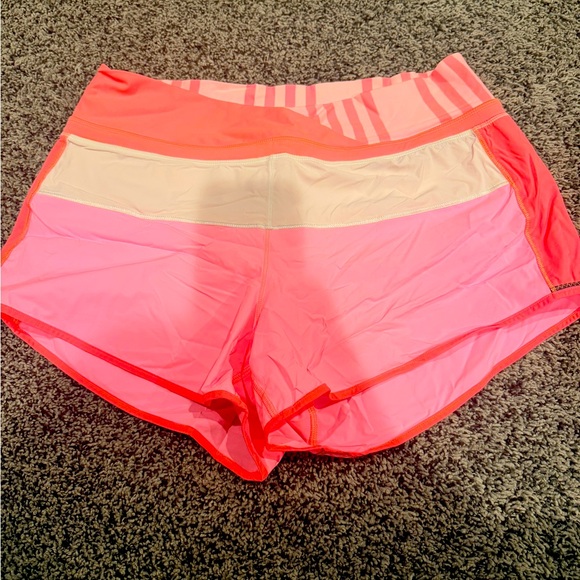 lululemon athletica Pants - Lululemon pacer shorts